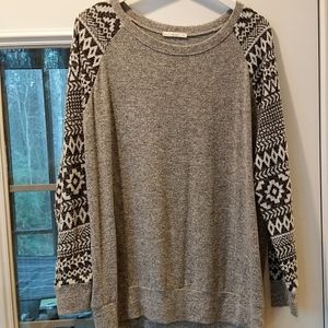 Comfy Le Lis Sweater XL
